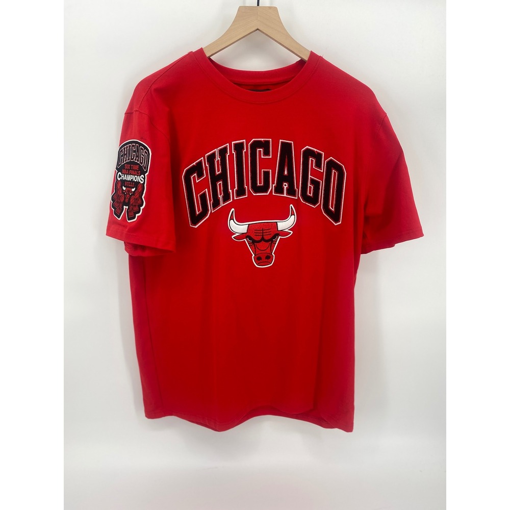 Pro Standard Chicago Bulls T-Shirt XL Red NEW NBA Chenille Patch BCB153725HB